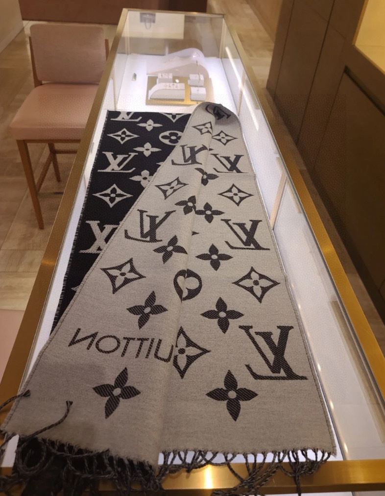 Louis Vuitton Scarf